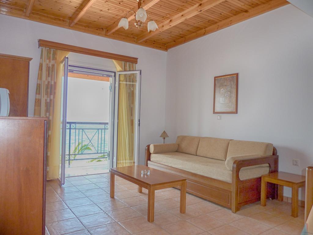 Maria Apartments Агиос Георгиос Пагон Екстериор снимка